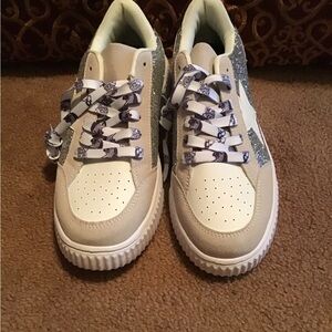 Stylish  Sneakers with Glitter Accents